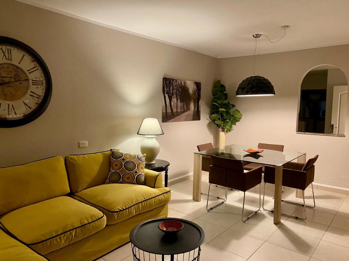 Juangy'S Apartments In Las Adelfas Golf Del Sur San Miguel de Abona Eksteriør billede