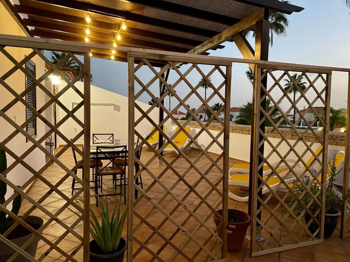 Juangy'S Apartments In Las Adelfas Golf Del Sur San Miguel de Abona Eksteriør billede